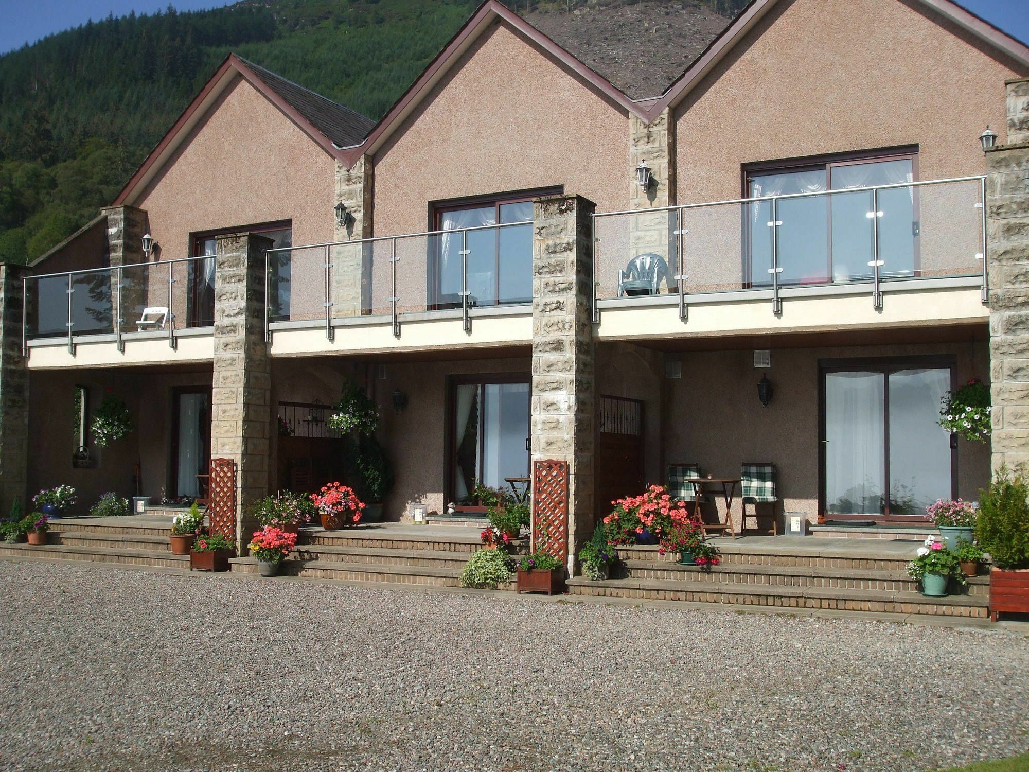 Tigh Na Bruach B&B Invermoriston Exteriör bild